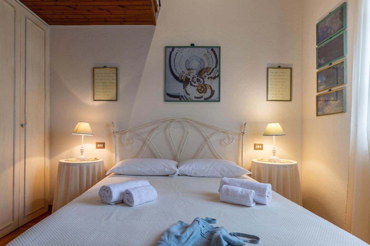 Tuscany Balcony: Crete Senesi カセッタ エクステリア 写真