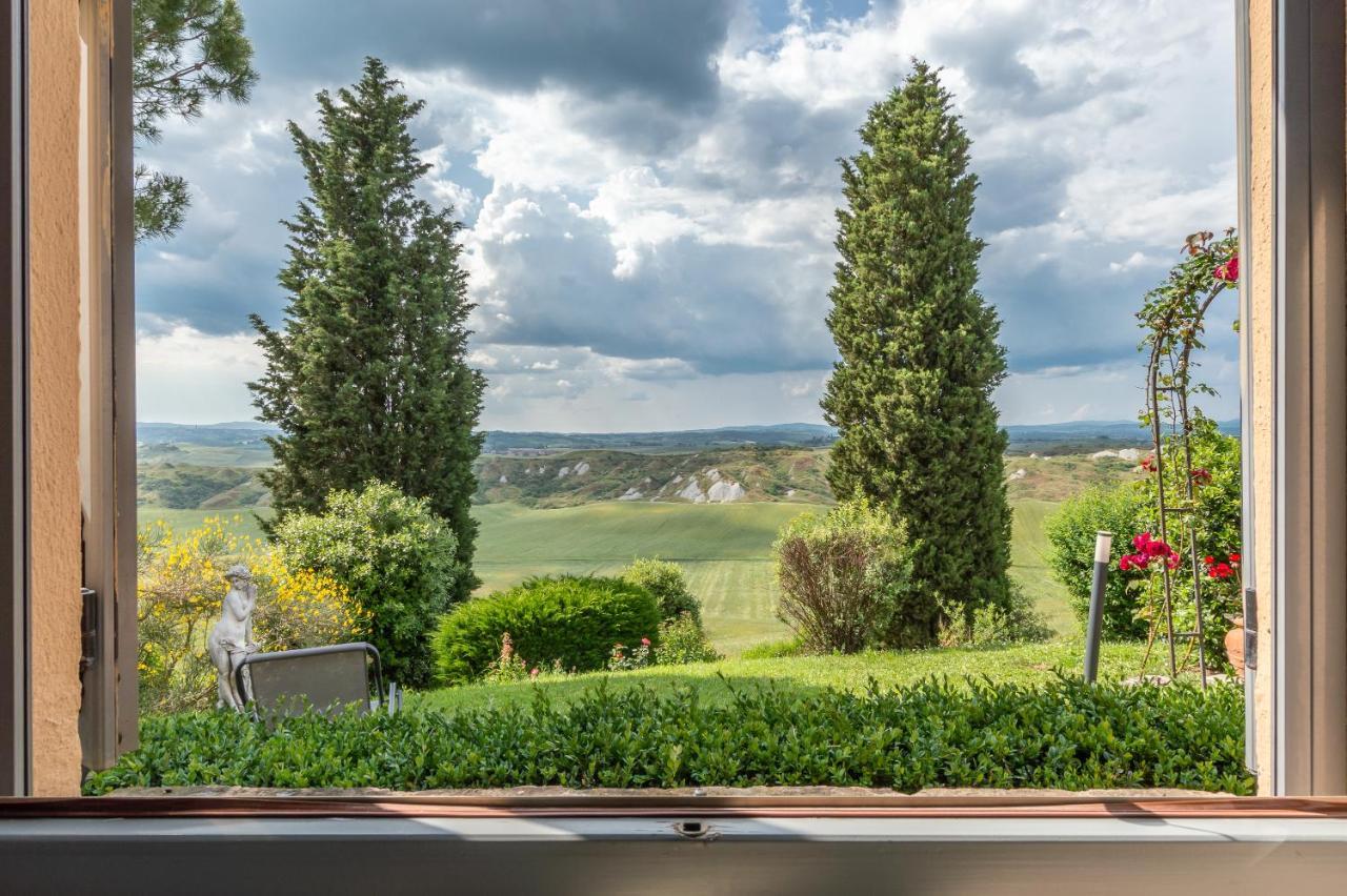 Tuscany Balcony: Crete Senesi カセッタ エクステリア 写真