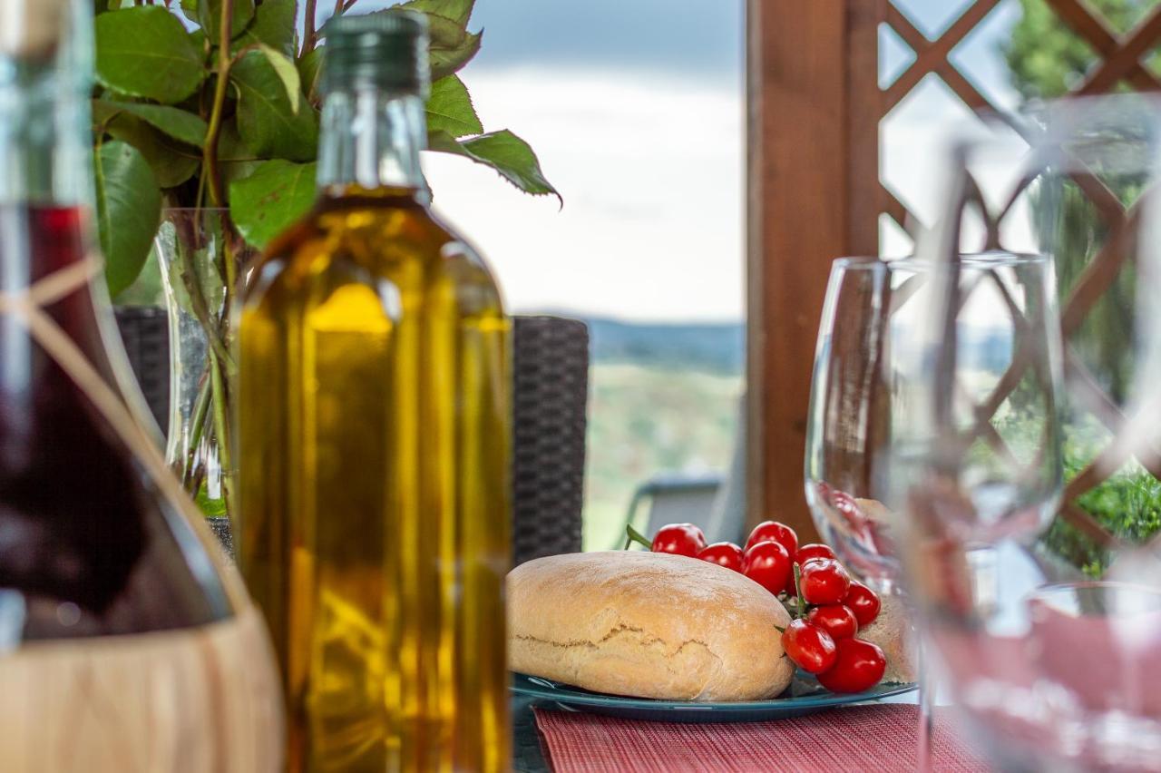 Tuscany Balcony: Crete Senesi カセッタ エクステリア 写真