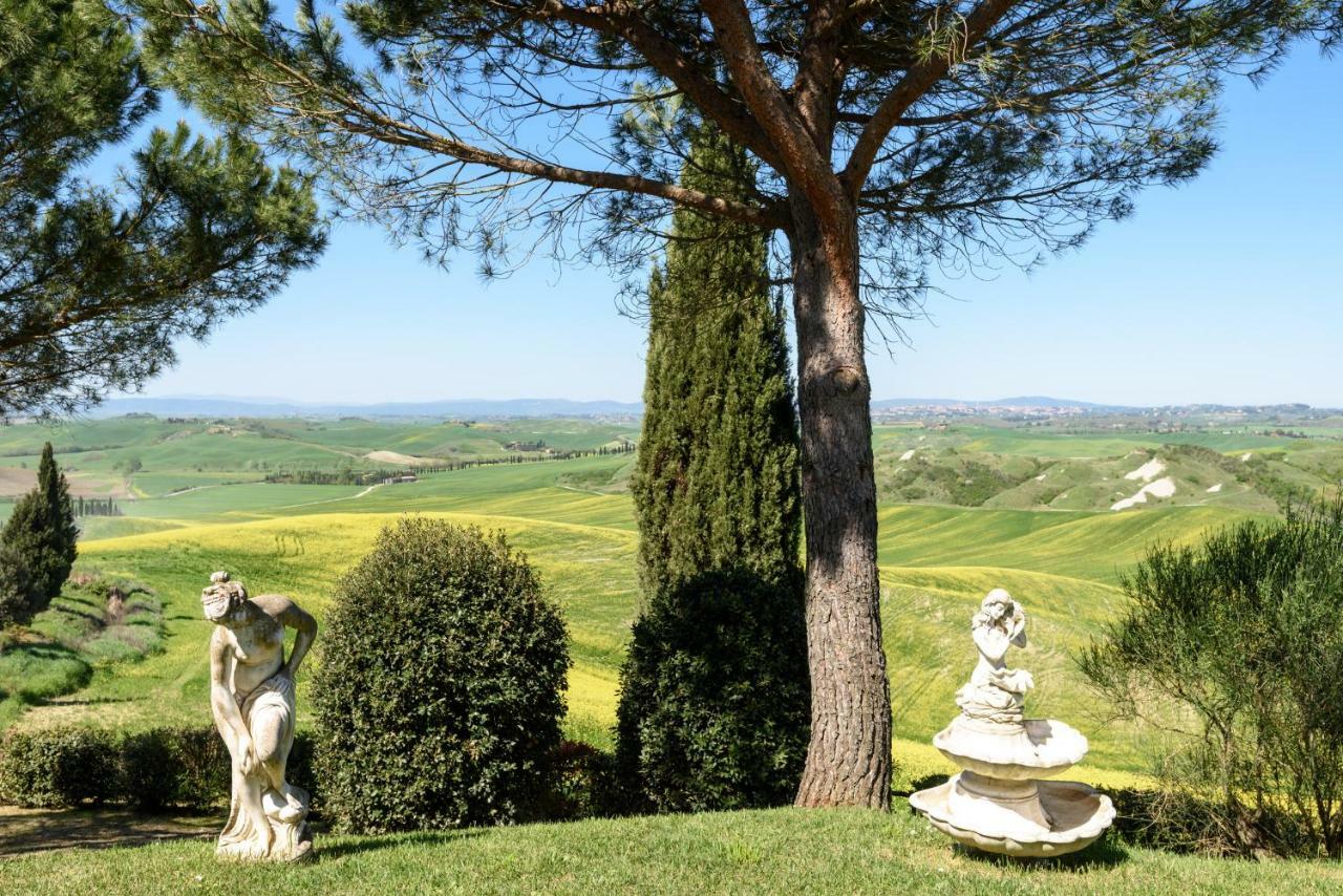 Tuscany Balcony: Crete Senesi カセッタ エクステリア 写真